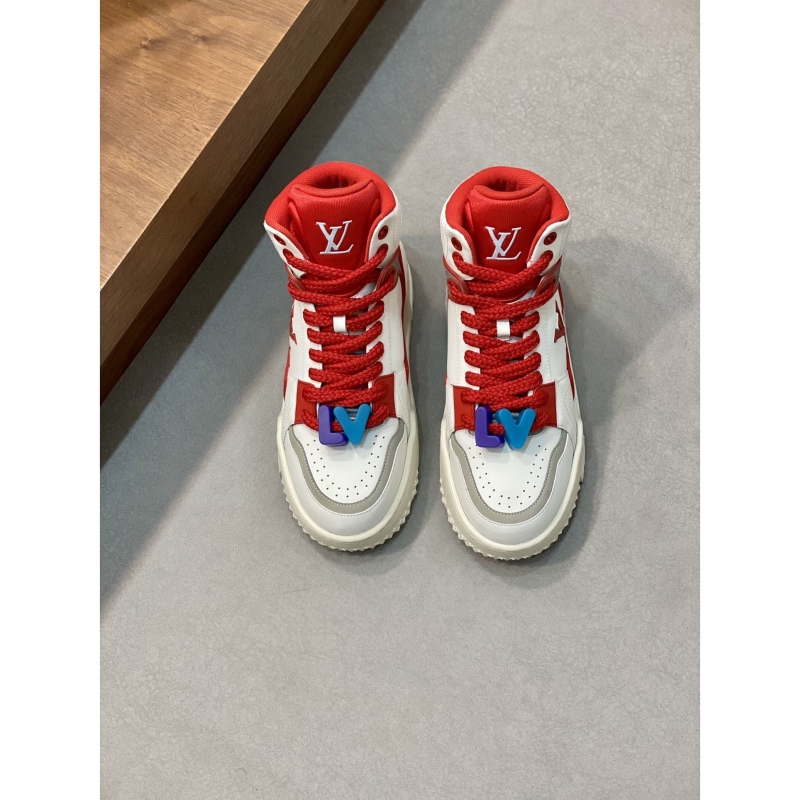 l**is V*t*n sneakers